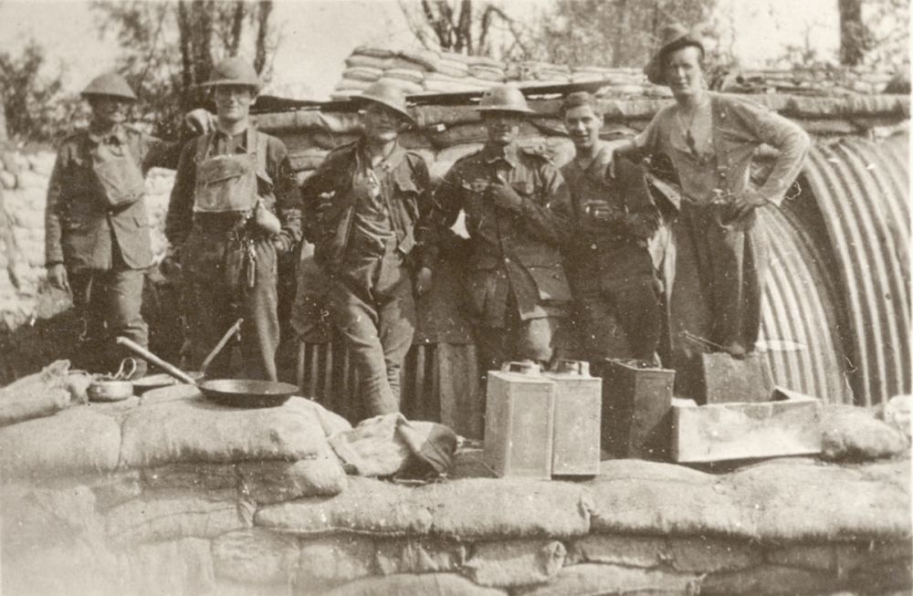 Medics at an advanced dressing station, Prowse Point, Armentières, 1916.